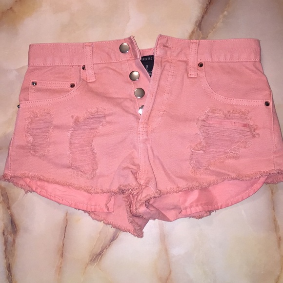 High waisted short - Picture 1 of 3
